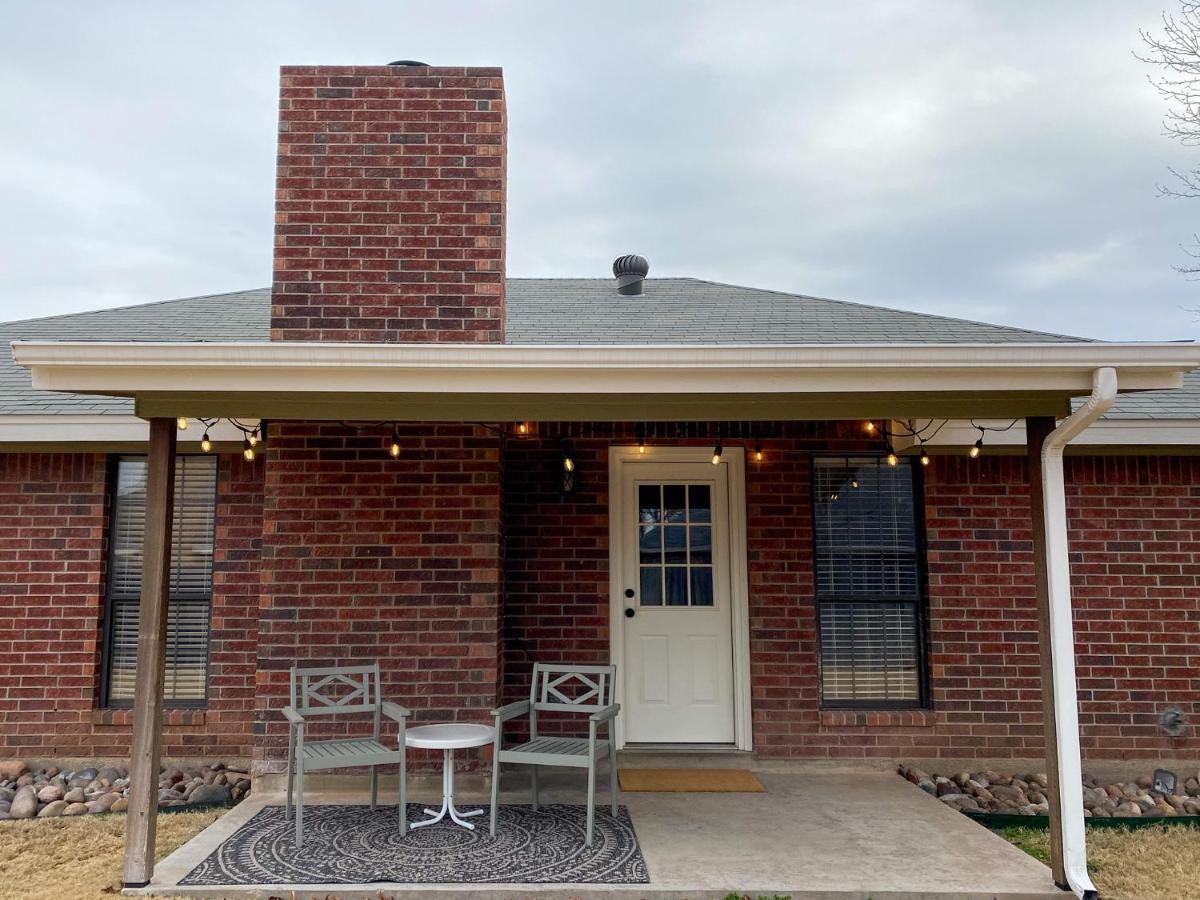 The Pearl: A Fully Updated 3 Bedroom Home Near Acu Abilene Exterior photo